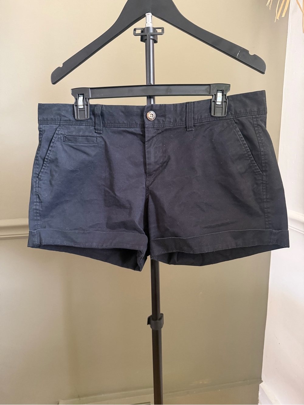 Old Navy Women's Black Cotton Jean-Style Shorts
